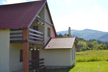 Фото Гостевой дом Sadyba Sunny House г. Пилипец 1