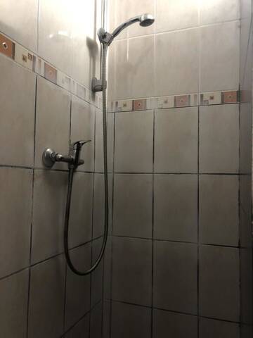 Фото номера Четырехместный номер с балконом Лоджи Hotel Piatkovskyi г. Пилипец 3